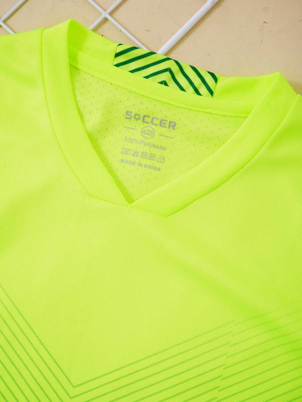Kids Boys Two Pieces Football Outfits Gradient T-Shirt and Shorts thumb