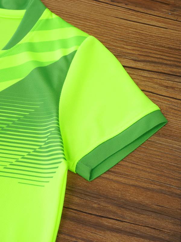 Kids Boys 2pcs Sports Set Football Quick-Drying Stripes T-shirt and Shorts thumb